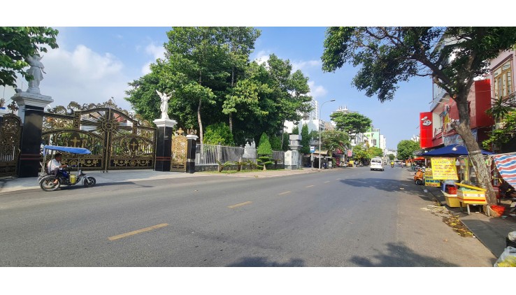 SIÊU HIẾM-Cho thuê nhà Mặt Tiền Tân Hương 110m², 2 Lầu - NGAY CHỢ